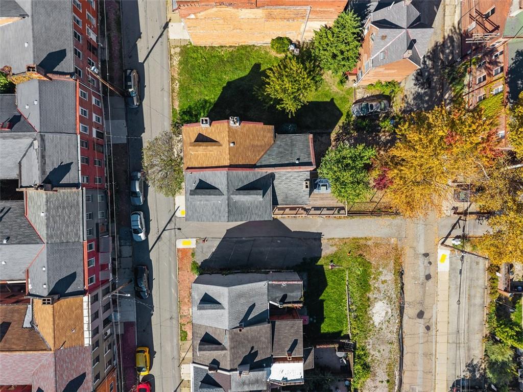 1312 Boyle Street Pittsburgh, PA 15212 - Photo 45 of 50 a view of balcony and patio