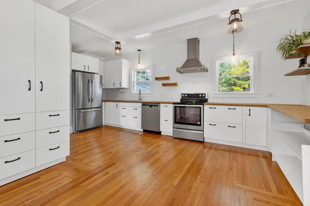 $620,000 | 7 Allen Road, South Portland, ME 04106