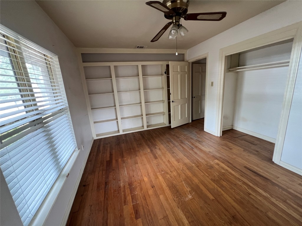 1200 Bentwood Road Austin, TX 78722 - Photo 10 of 16 a view of empty room with wooden floor
