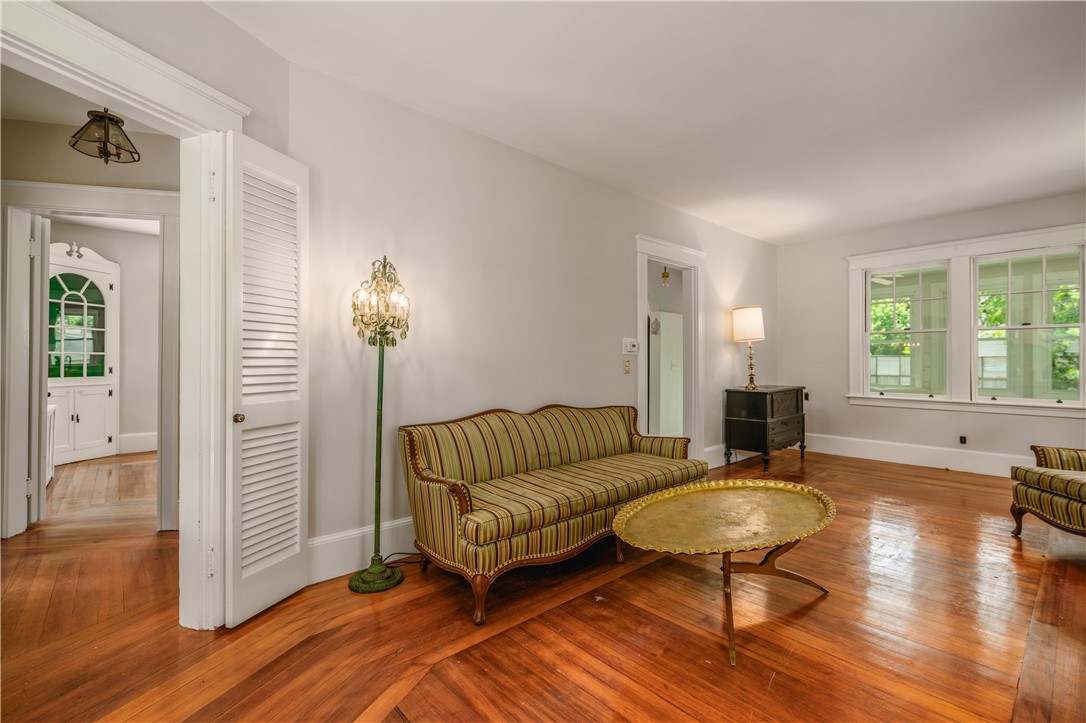 52 Forbes Street Providence, RI 02908 - Photo 4 of 40
