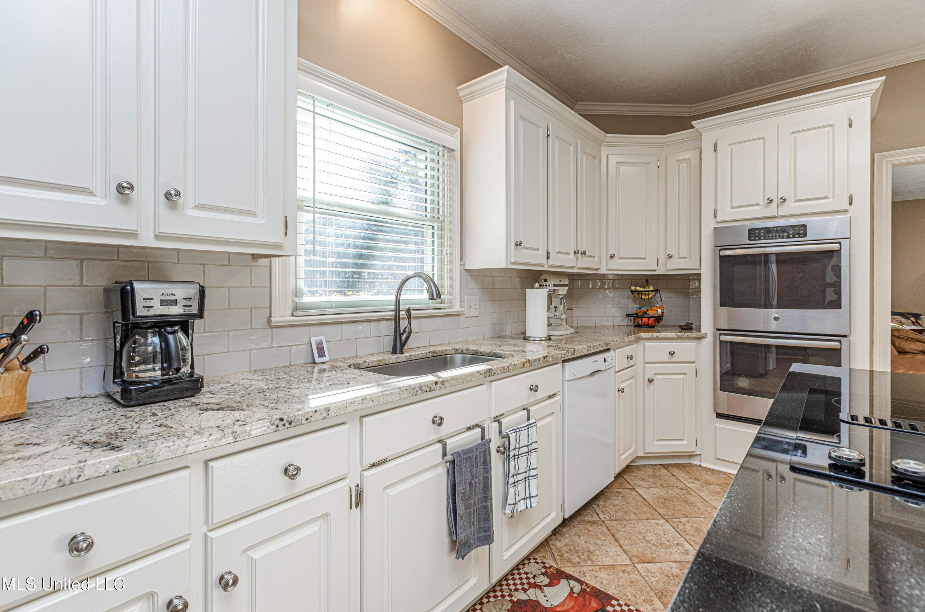 105 Shaffer Court Madison, MS 39110 - Photo 5 of 60 926A8022
