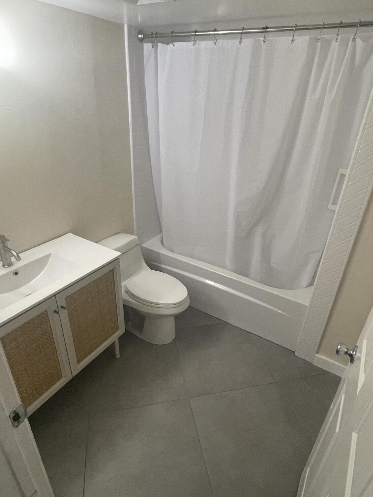 3355 Jaywood Terrace, Unit J113 Boca Raton, FL 33431 - Photo 21 of 44 IMG_9613