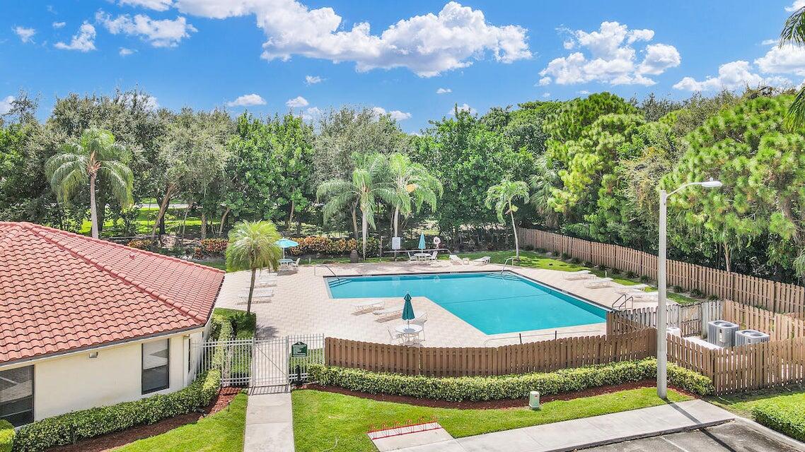 3355 Jaywood Terrace, Unit J113 Boca Raton, FL 33431 - Photo 33 of 44 pool1