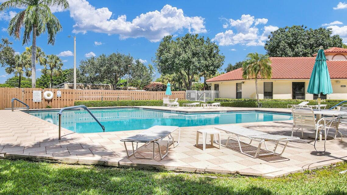 3355 Jaywood Terrace, Unit J113 Boca Raton, FL 33431 - Photo 35 of 44 pool2