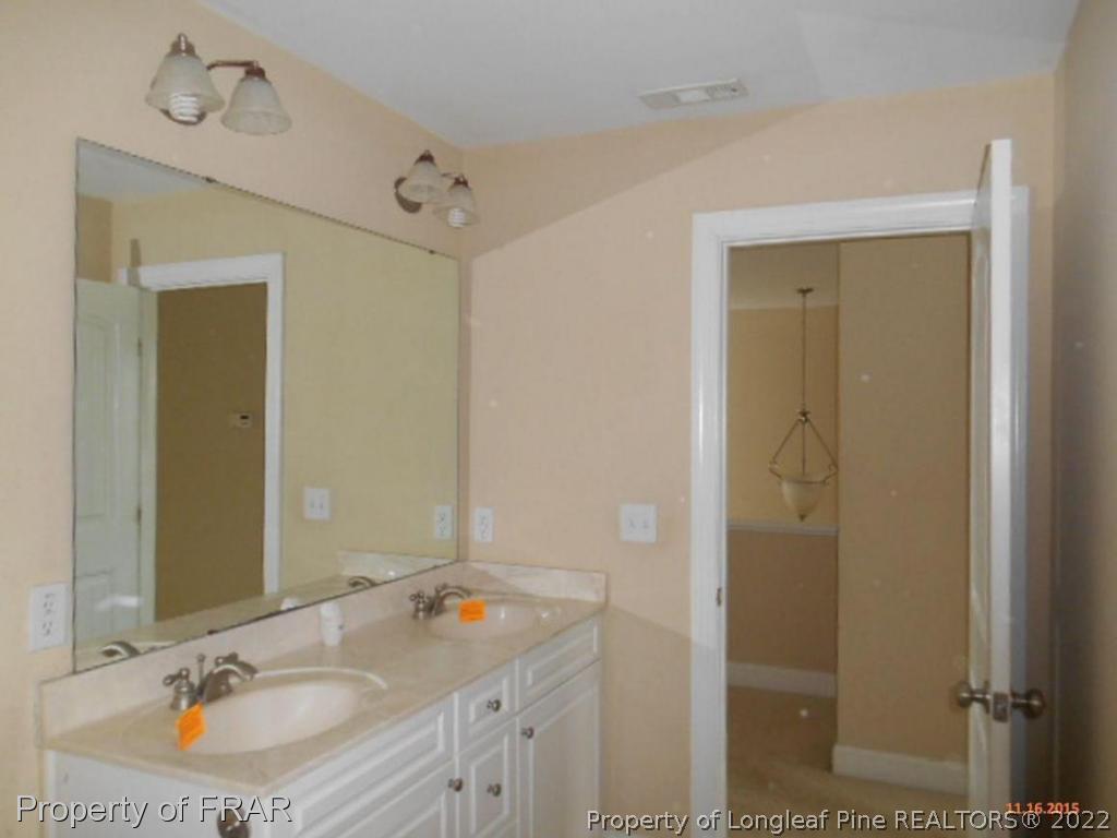 896 Ruth Circle Fuquay-Varina, NC 27526 - Photo 10 of 12 Gallery Image 10