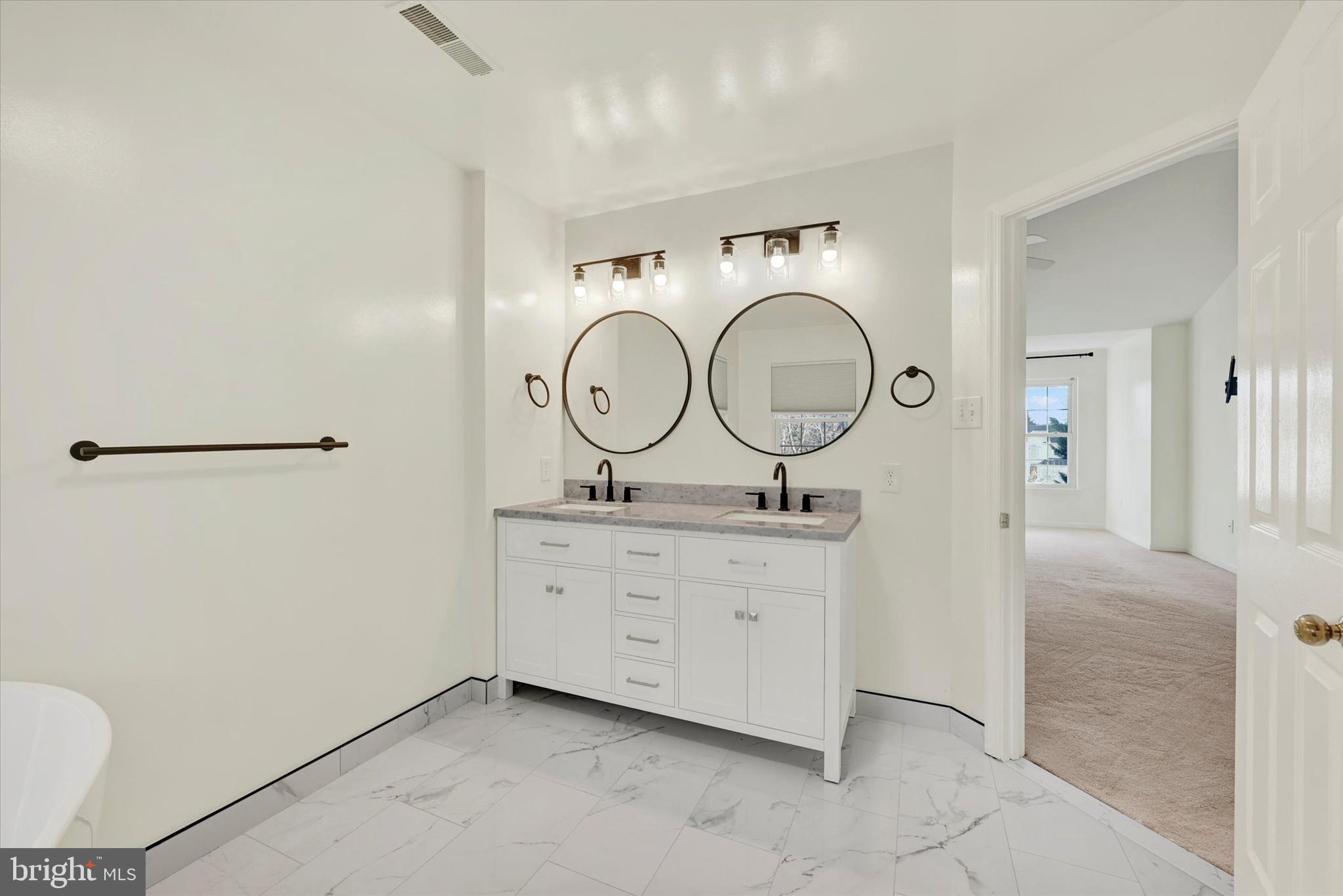 1590 Chapman Road Crofton, MD 21054 - Photo 24 of 70 Perfectly appointed owner’s bath retreat.