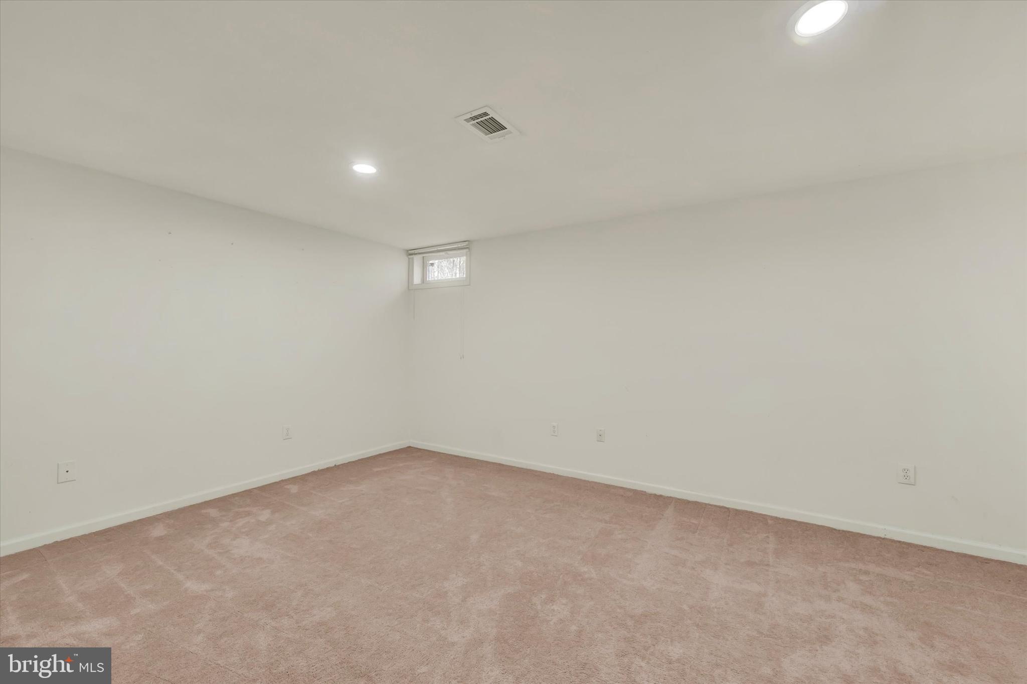 1590 Chapman Road Crofton, MD 21054 - Photo 35 of 70 Large fifth bedroom on lower level.