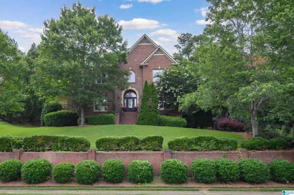 $849,000 | 5607 Lake Trace Drive, Birmingham, AL 35244