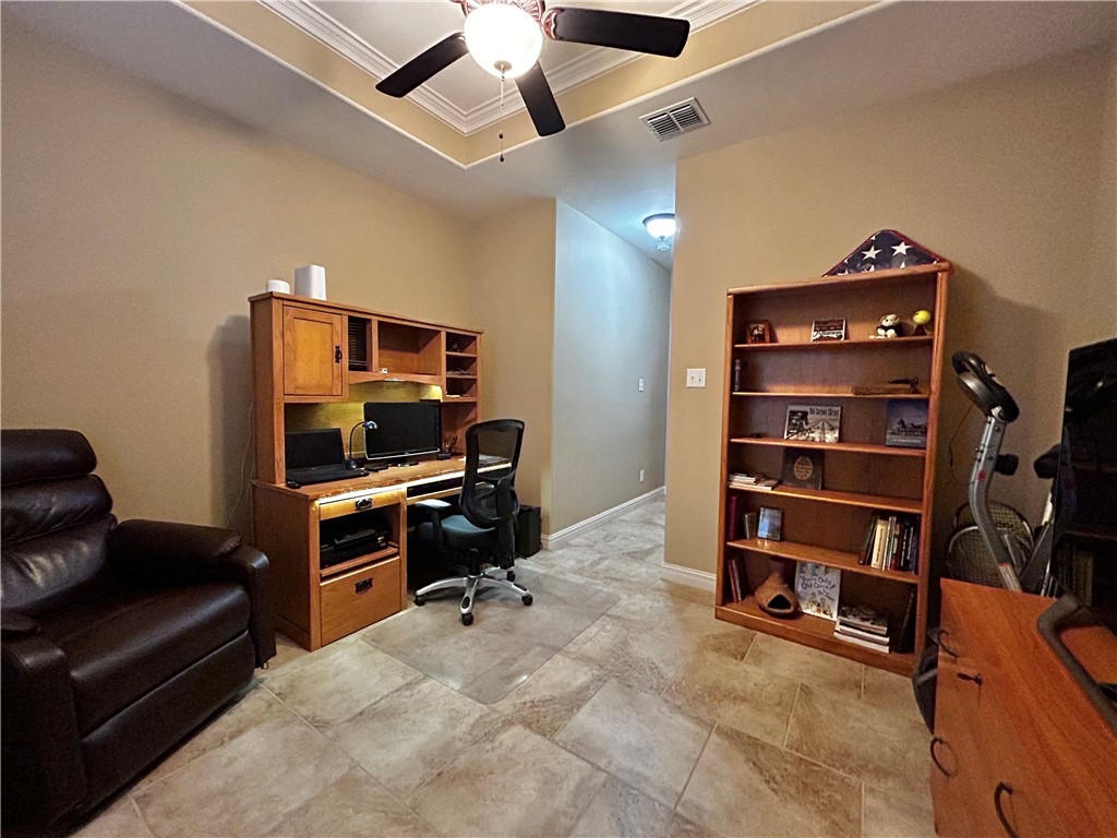 1310 Keenland Road Corpus Christi, TX 78418 - Photo 23 of 29 Bedroom 4 with walk in closet.