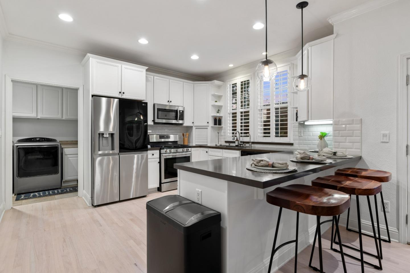 110 Mill Road Los Gatos, CA 95032 - Photo 5 of 52