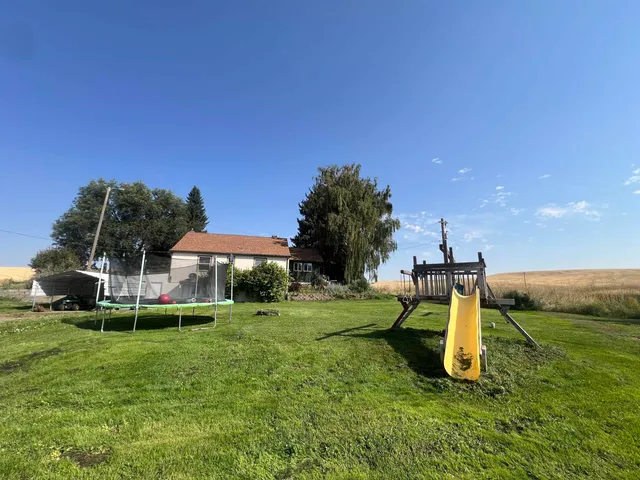 $470,000 | 451 Sunset Road, St. John, WA 99171