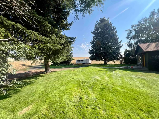 $470,000 | 451 Sunset Road, St. John, WA 99171