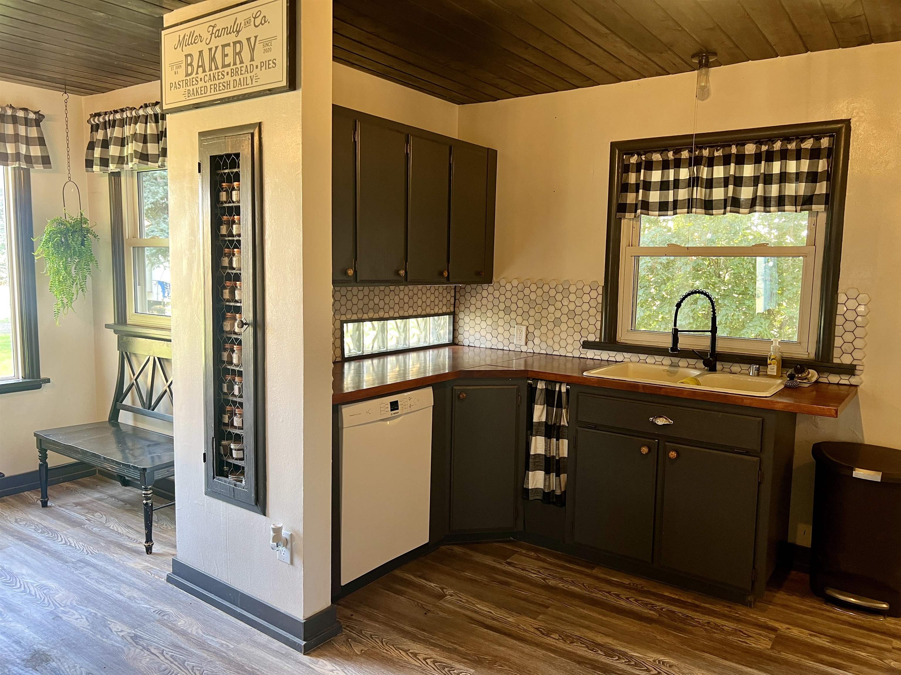 451 Sunset Road St. John, WA 99171 - Photo 6 of 45