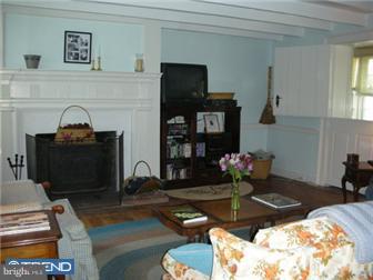 1098 Morris Road Blue Bell, PA 19422 - Photo 8 of 11 Living Room