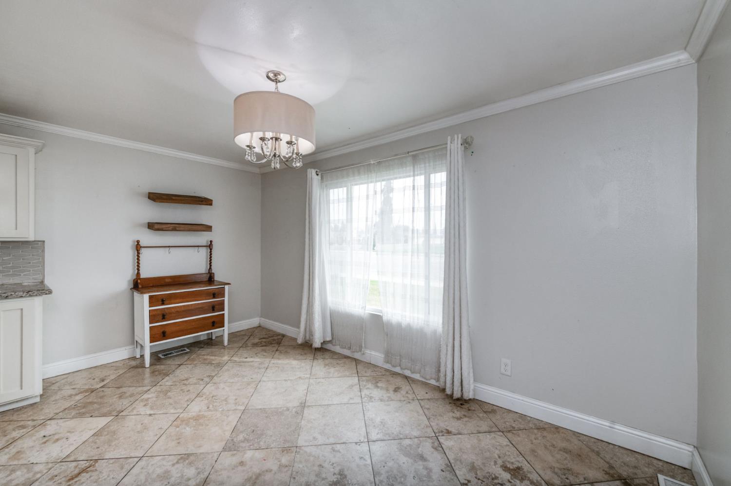 1175 North Frankwood Avenue Reedley, CA 93654 - Photo 15 of 16