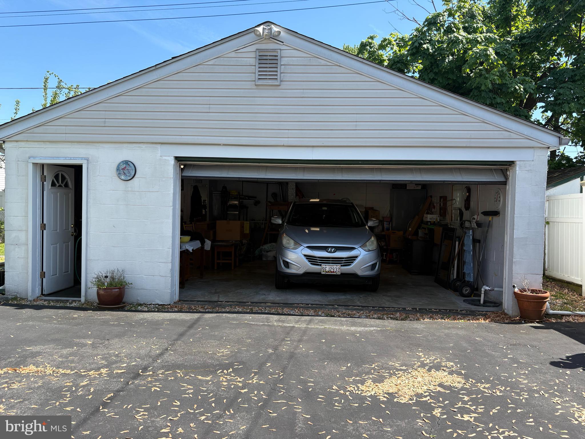 210 Pinewood Road Baltimore, MD 21222 - Photo 11 of 14 2 Car Garage