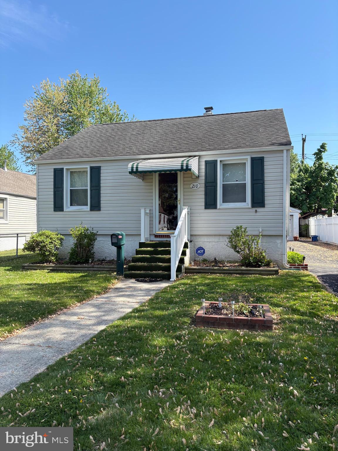 210 Pinewood Road Baltimore, MD 21222 - Photo 14 of 14 Well Maintained !