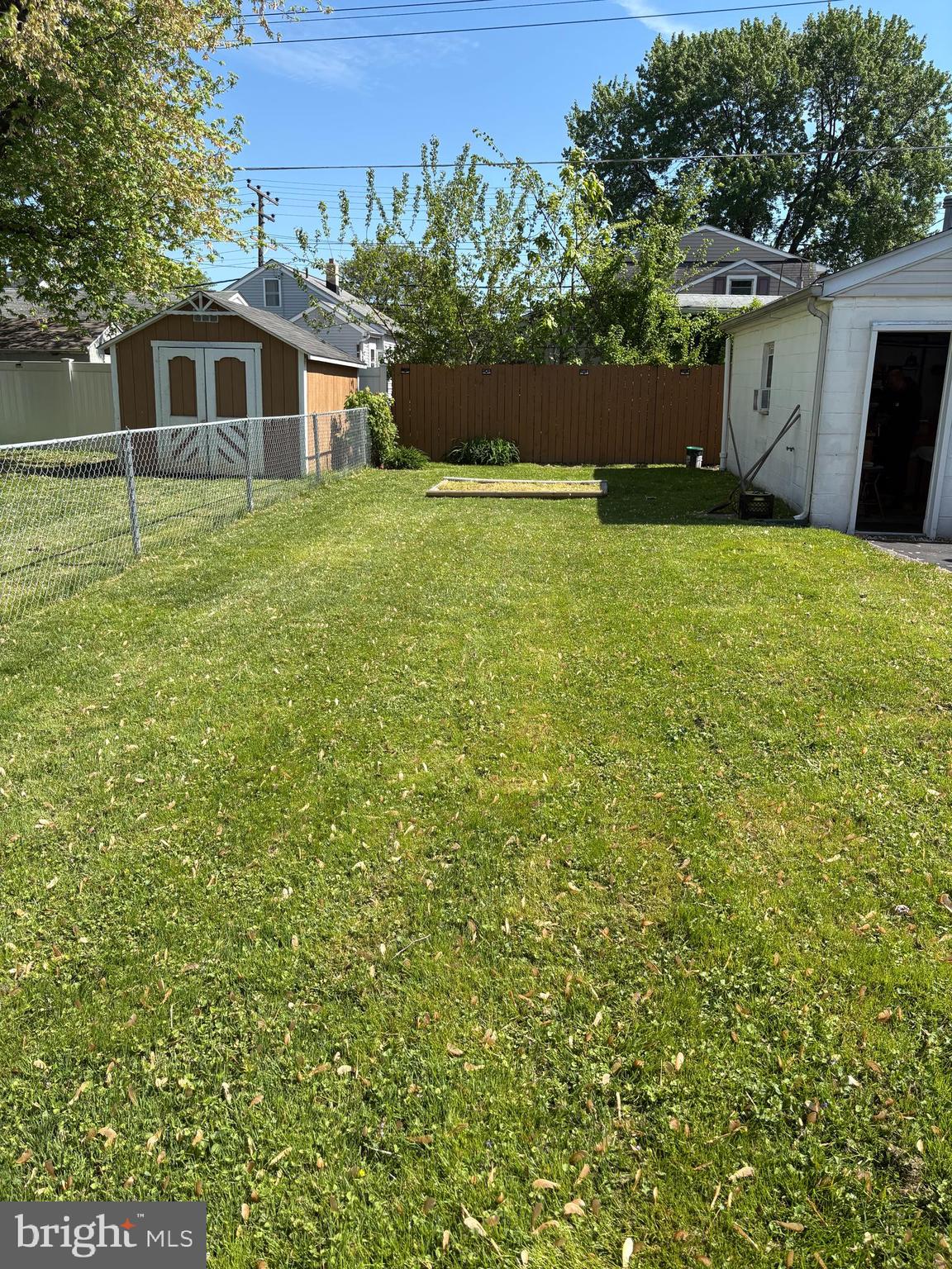 210 Pinewood Road Baltimore, MD 21222 - Photo 7 of 14 Landscaped , nice yard rear fenced !