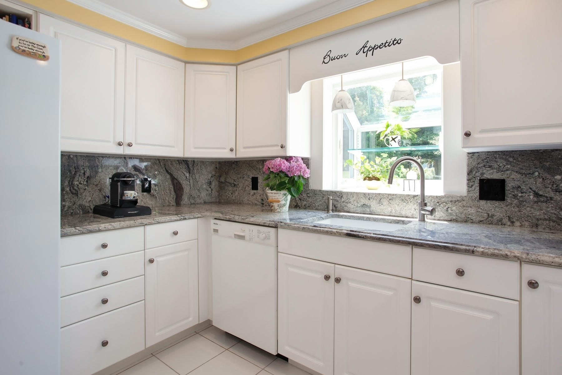 68 Spring Hill Road East Sandwich, MA 02537 - Photo 11 of 32 018_68SpringHill_06302018