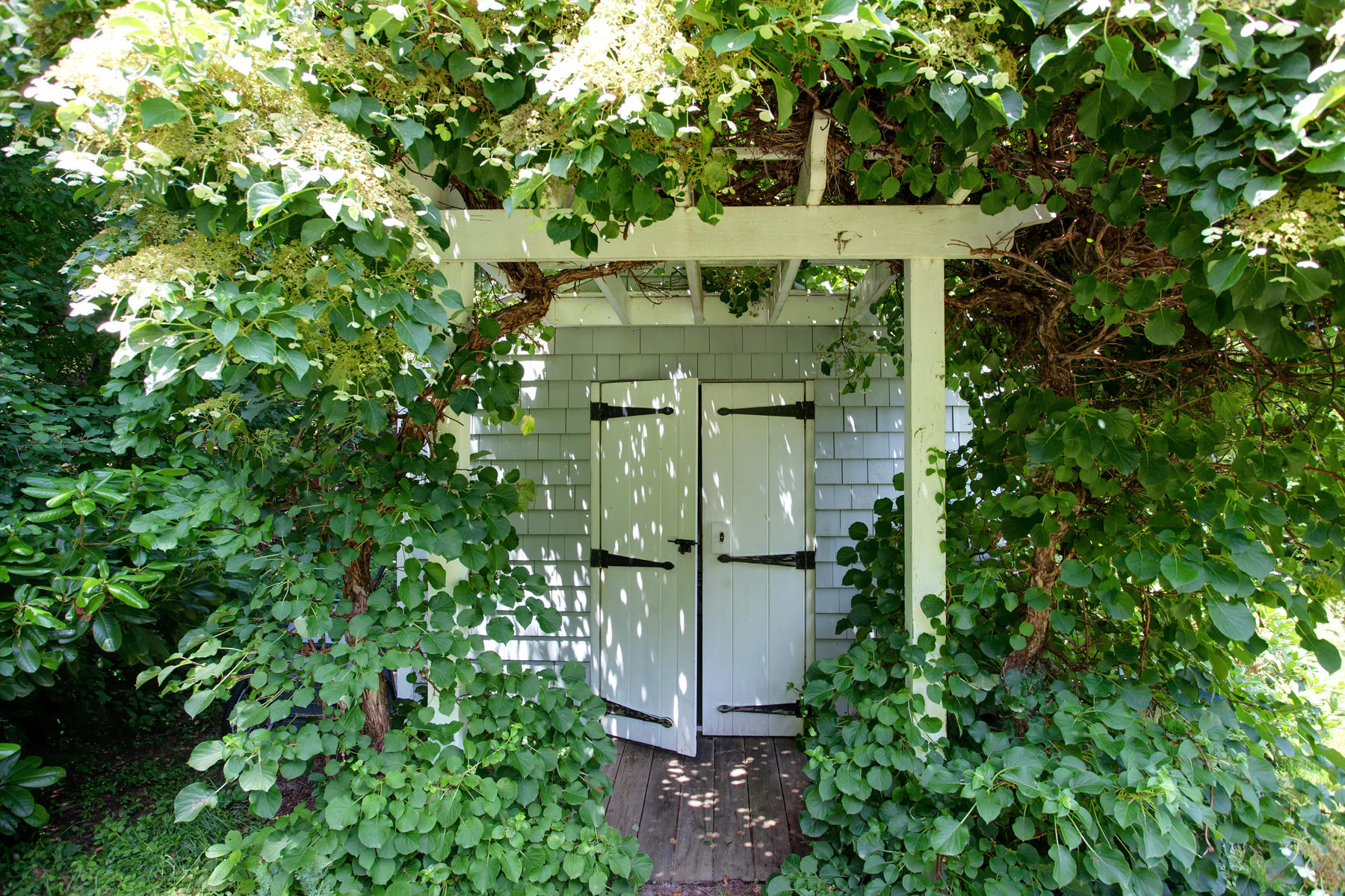68 Spring Hill Road East Sandwich, MA 02537 - Photo 13 of 32 043_68SpringHill_06302018