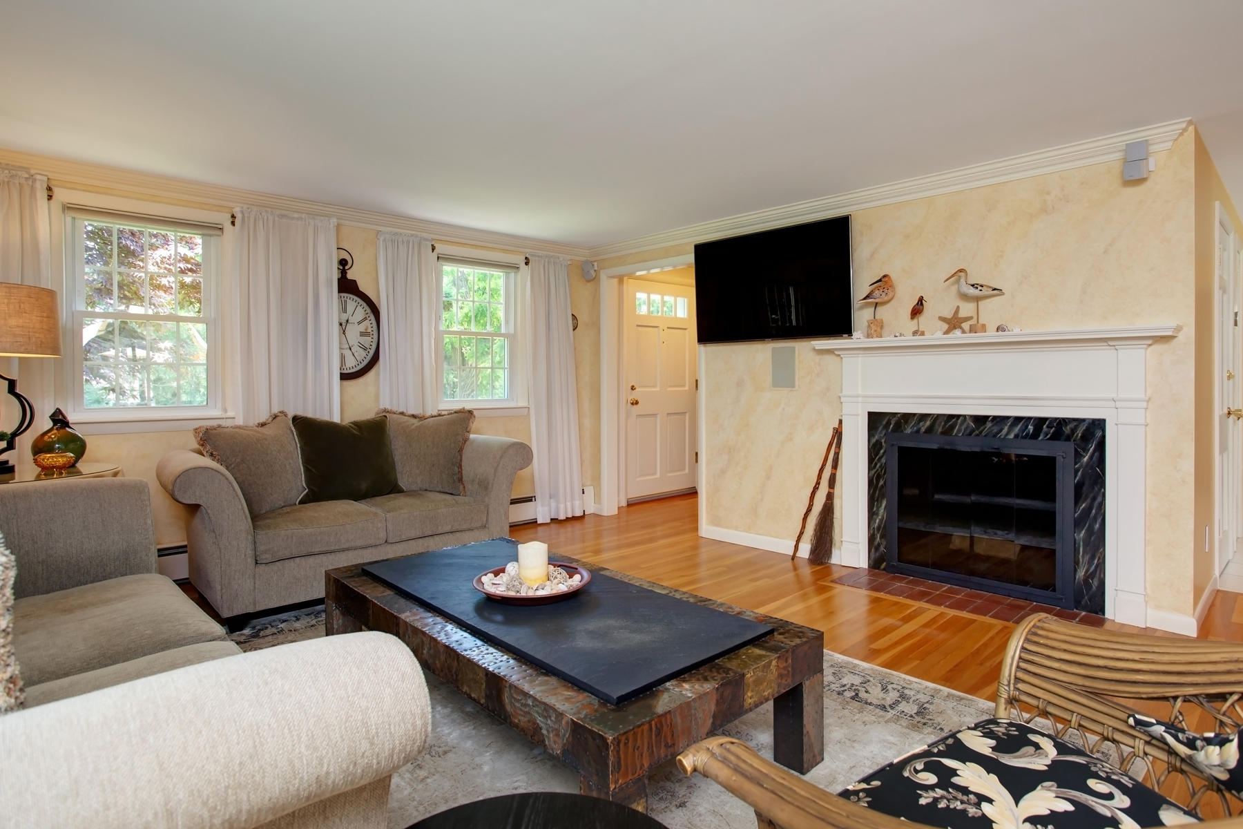 68 Spring Hill Road East Sandwich, MA 02537 - Photo 6 of 32 008_68SpringHill_06302018
