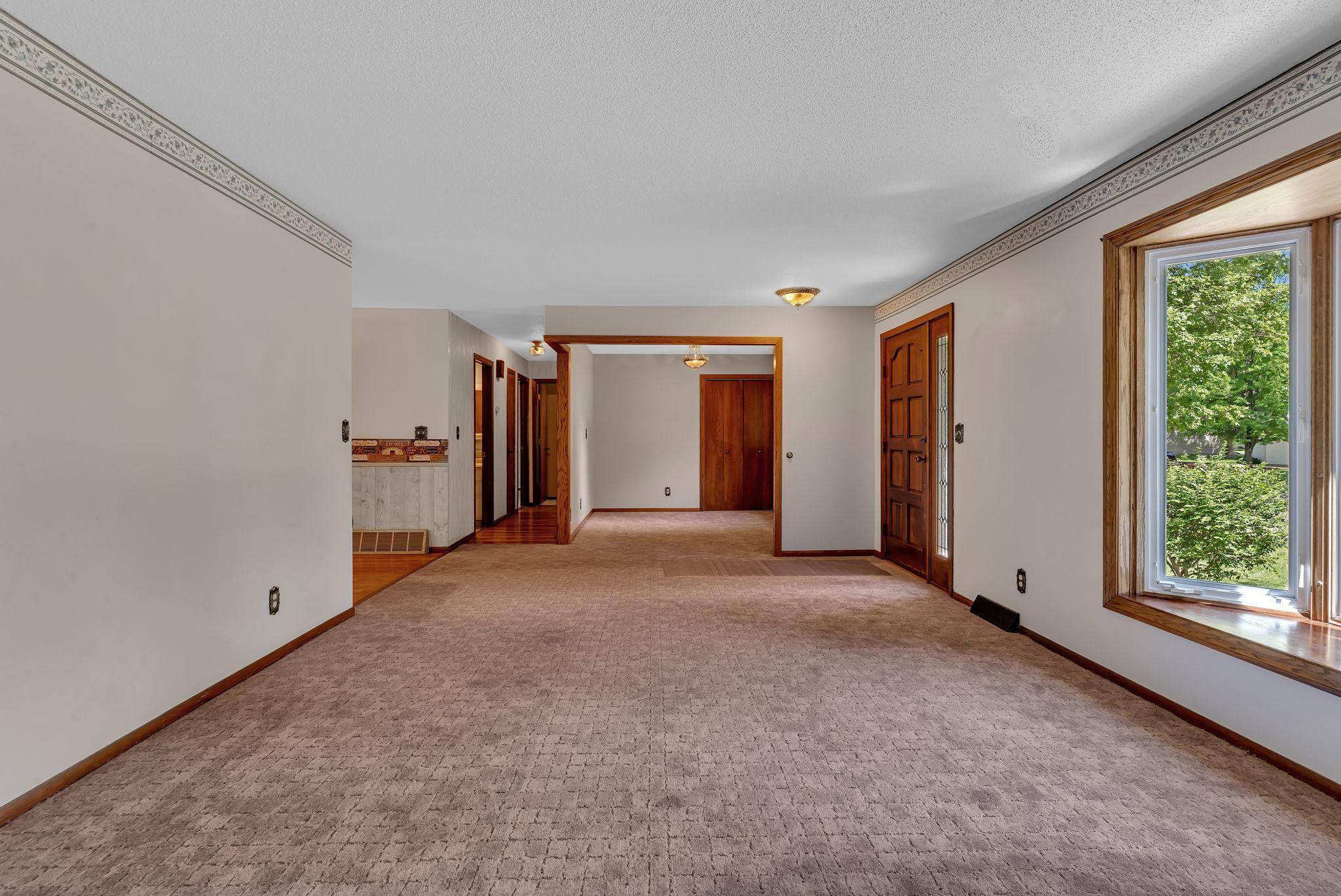 608 26th Avenue Southwest Willmar, MN 56201 - Photo 18 of 38