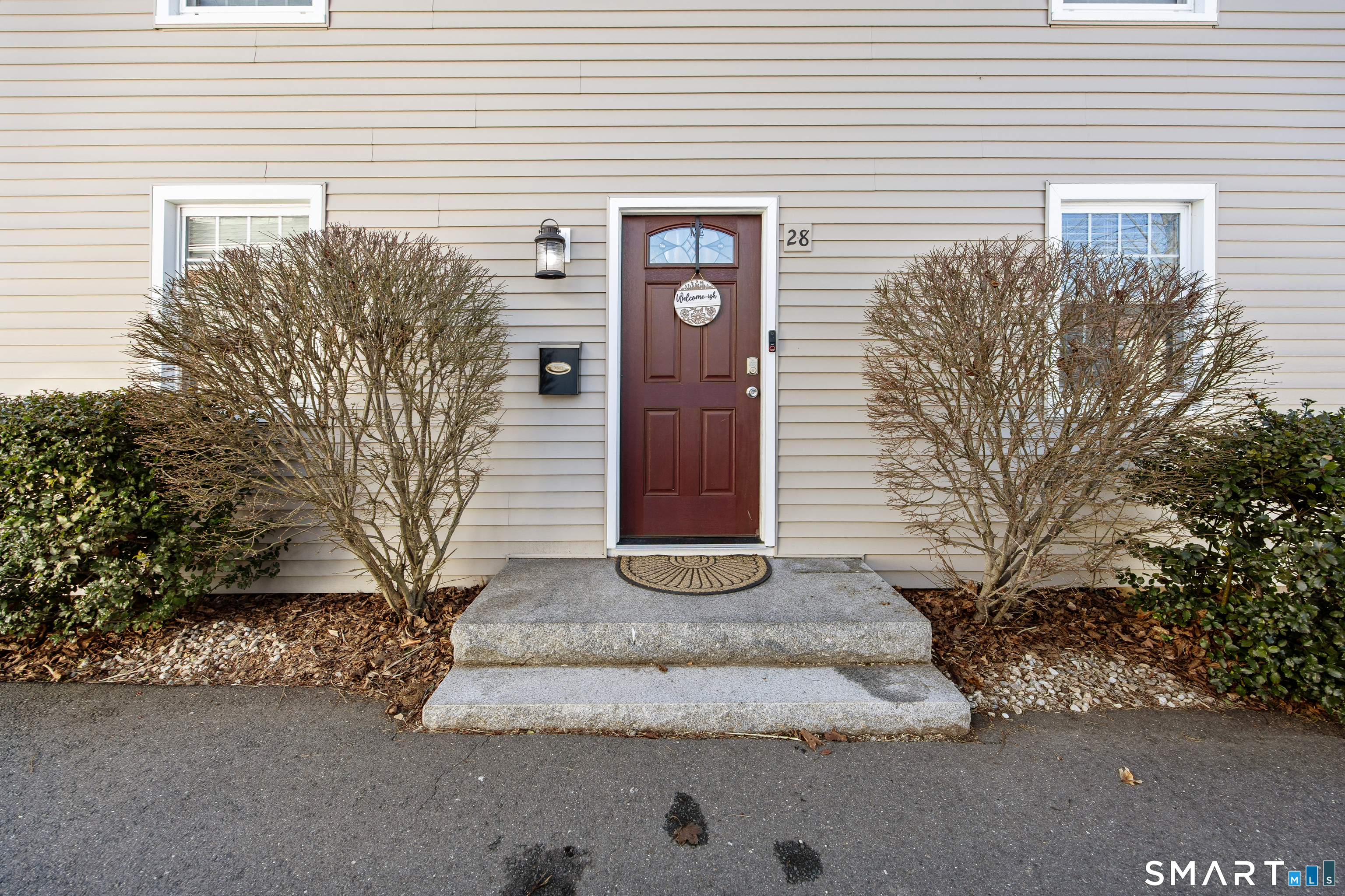 28 Woodmere Road West Hartford, CT 06119 - Photo 3 of 41