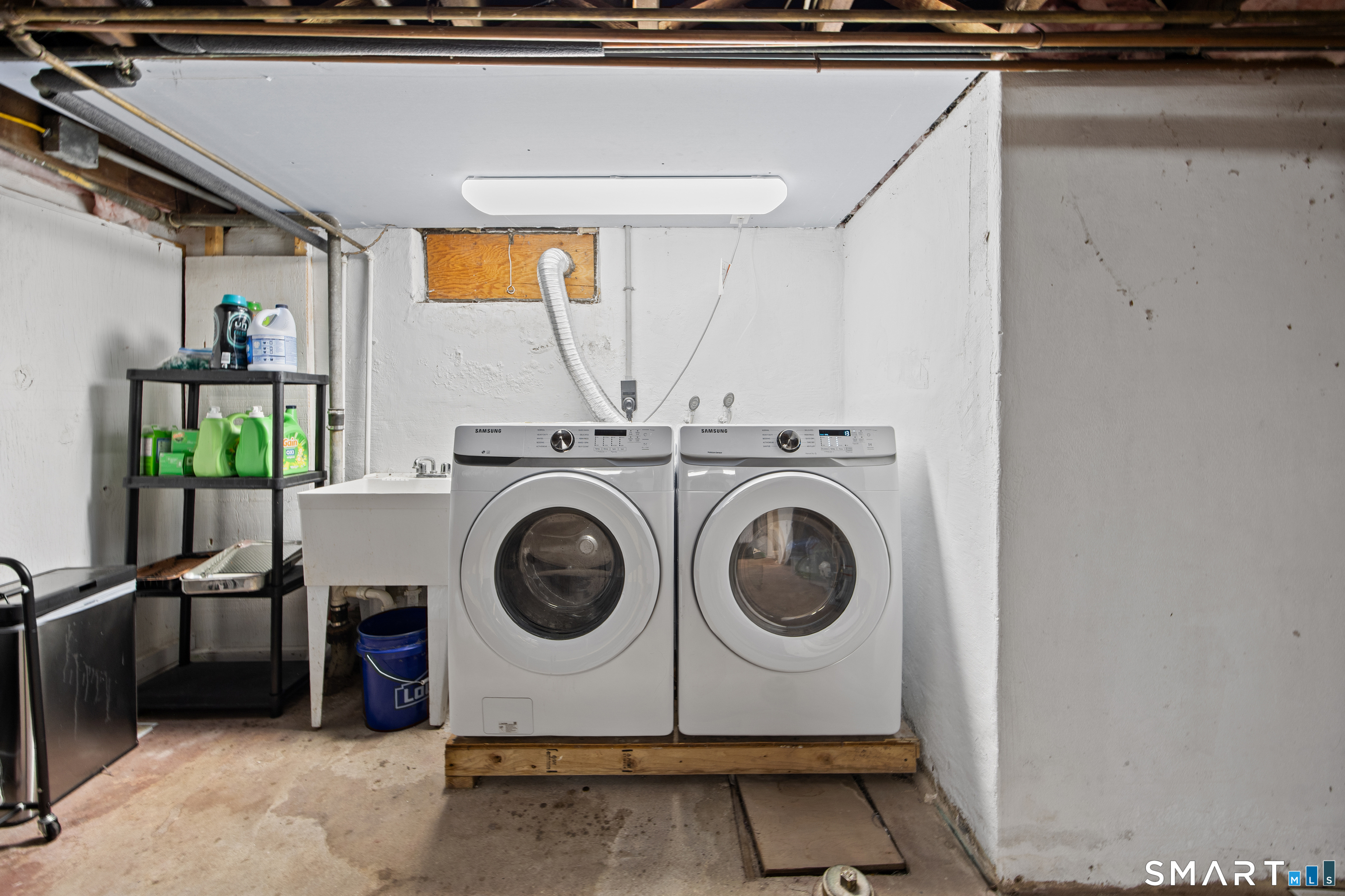 28 Woodmere Road West Hartford, CT 06119 - Photo 36 of 41