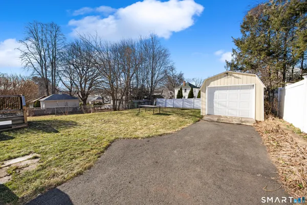 $425,000 | 28 Woodmere Road, West Hartford, CT 06119
