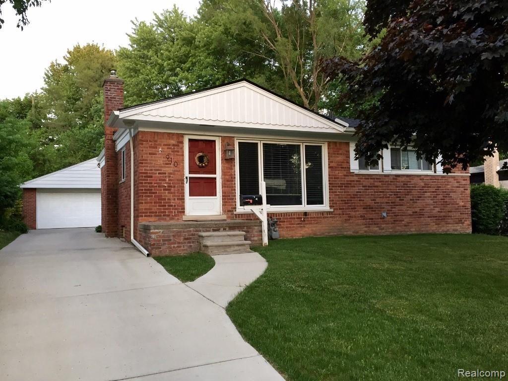910 Duke Road Milford, MI 48381 - Photo 2 of 24