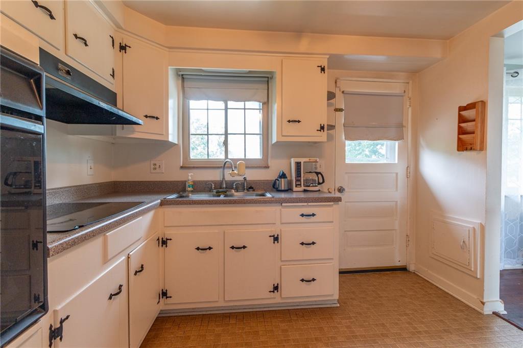 1117 East Windhaven Road Pittsburgh, PA 15205 - Photo 12 of 36 Gallery Image 12