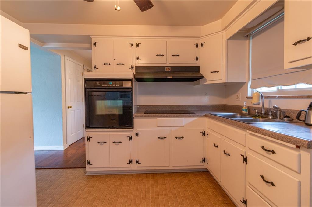 1117 East Windhaven Road Pittsburgh, PA 15205 - Photo 8 of 36 Gallery Image 8