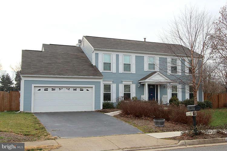 8534 Yoder Street Manassas, VA 20110 - Photo 1 of 30 Exterior (Front)
