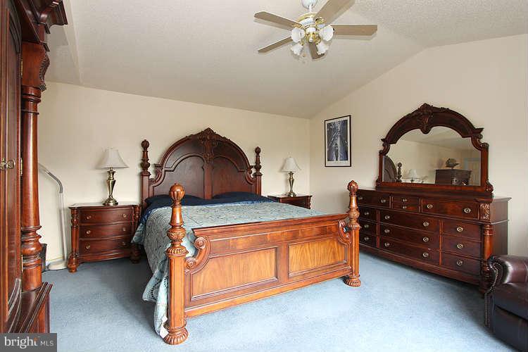 8534 Yoder Street Manassas, VA 20110 - Photo 23 of 30 Bedroom (Master)