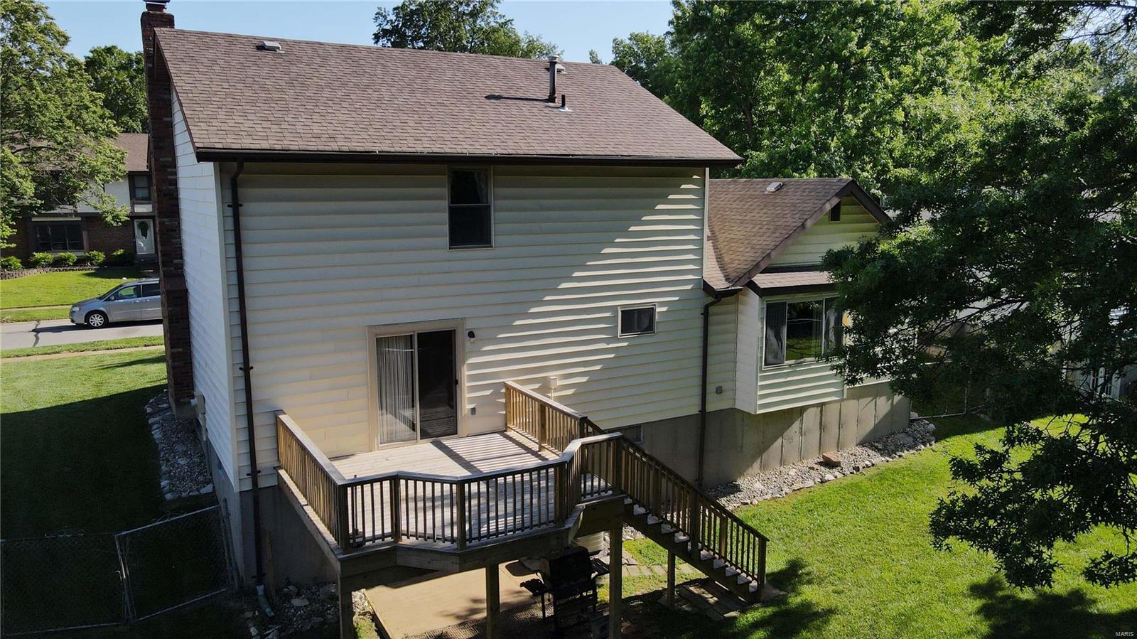 2915 Bee Tree Lane St. Louis, MO 63129 - Photo 4 of 31