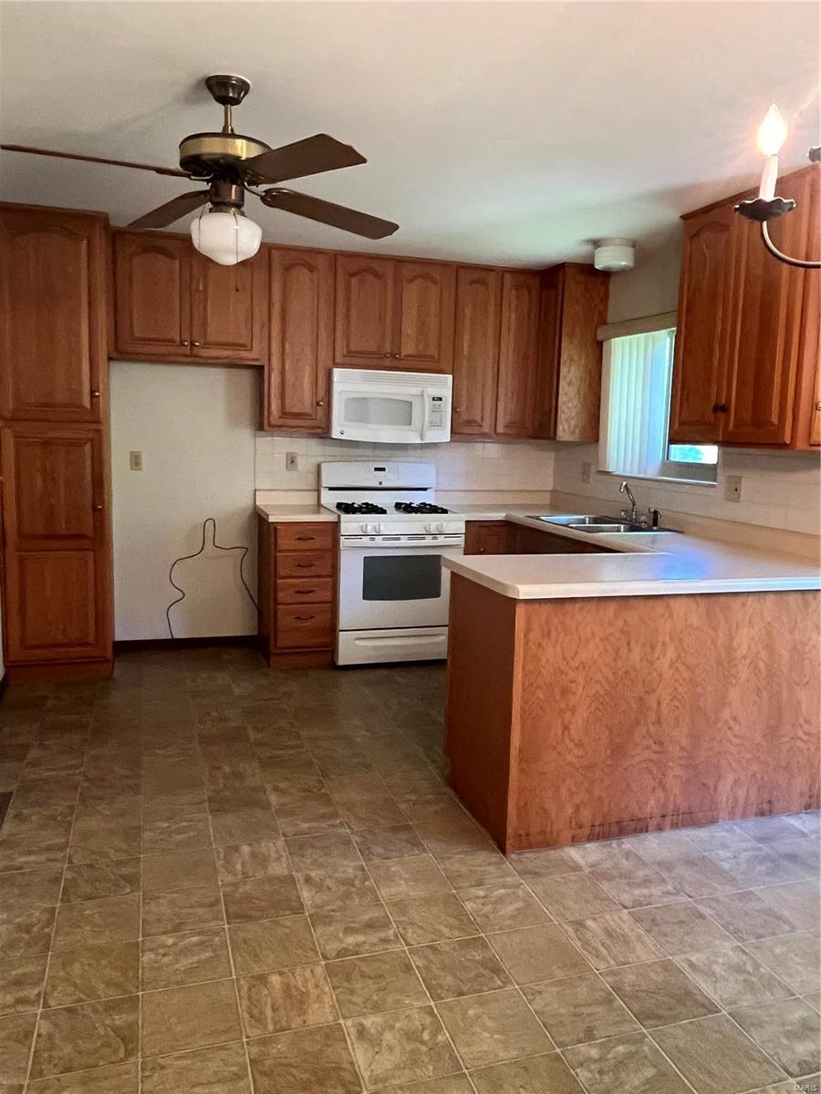 2915 Bee Tree Lane St. Louis, MO 63129 - Photo 6 of 31