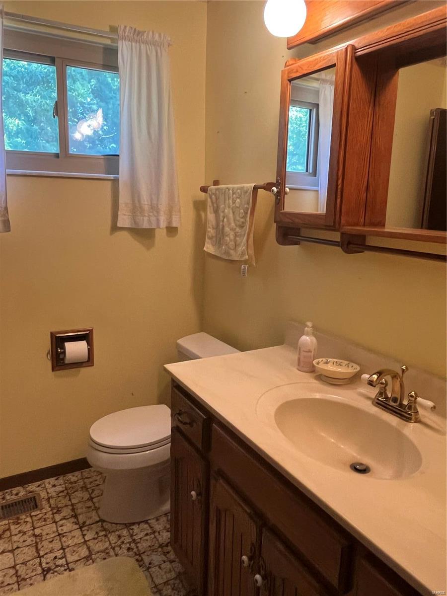 2915 Bee Tree Lane St. Louis, MO 63129 - Photo 8 of 31