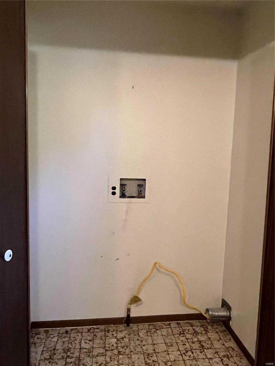 2915 Bee Tree Lane St. Louis, MO 63129 - Photo 9 of 31