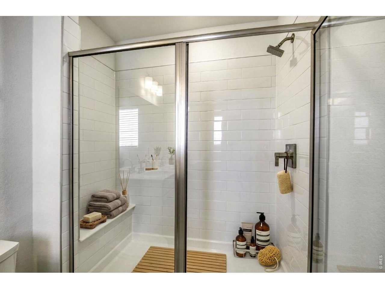 2373 East Suniga Road Fort Collins, CO 80524 - Photo 10 of 27 Primary shower
