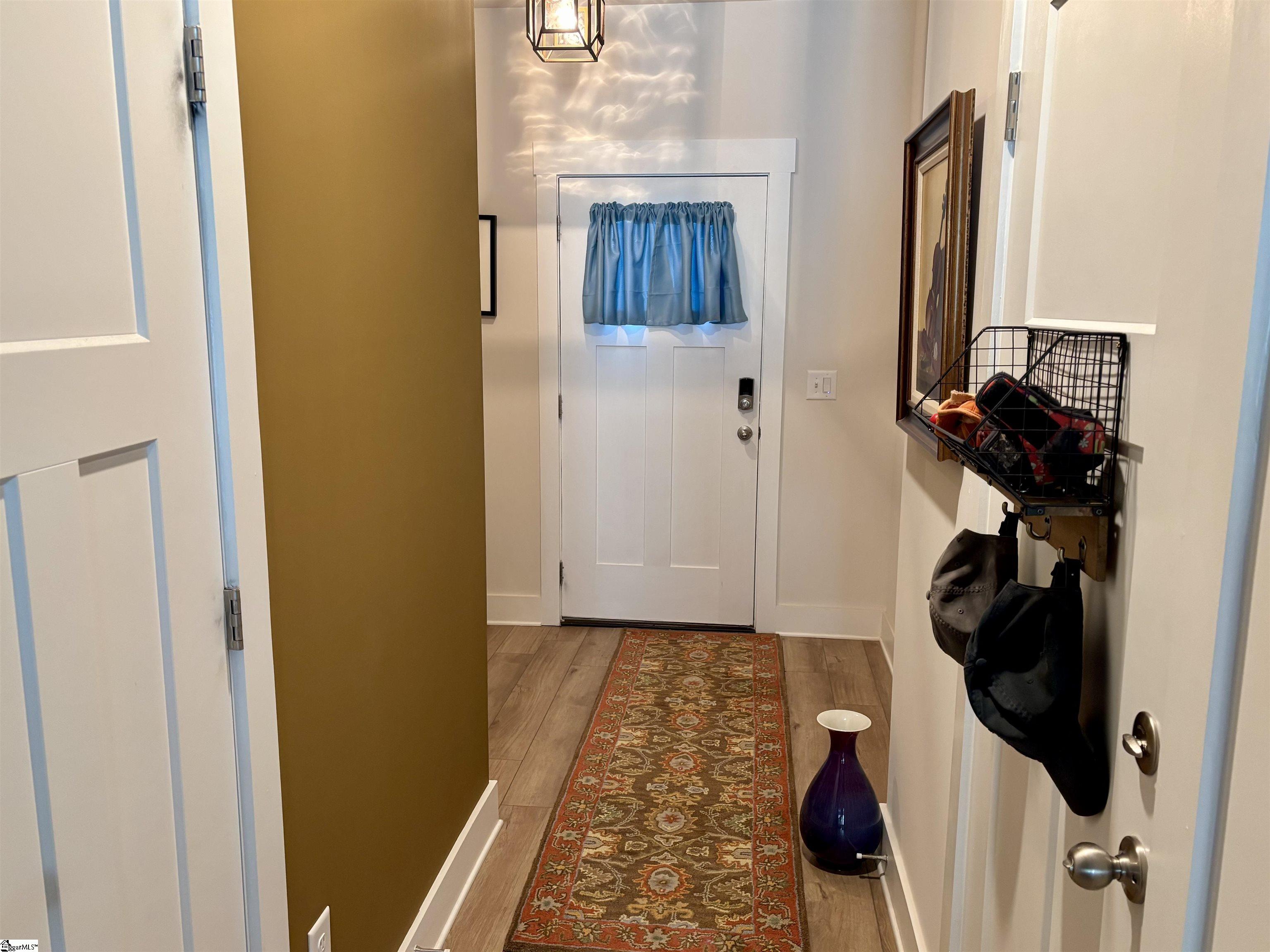 107 Cobden Court Simpsonville, SC 29681 - Photo 2 of 22