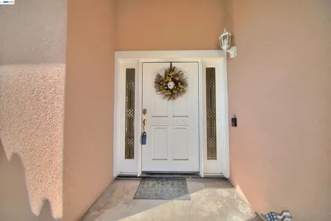 $565,000 | 1425 Forest Drive, Turlock, CA 95380