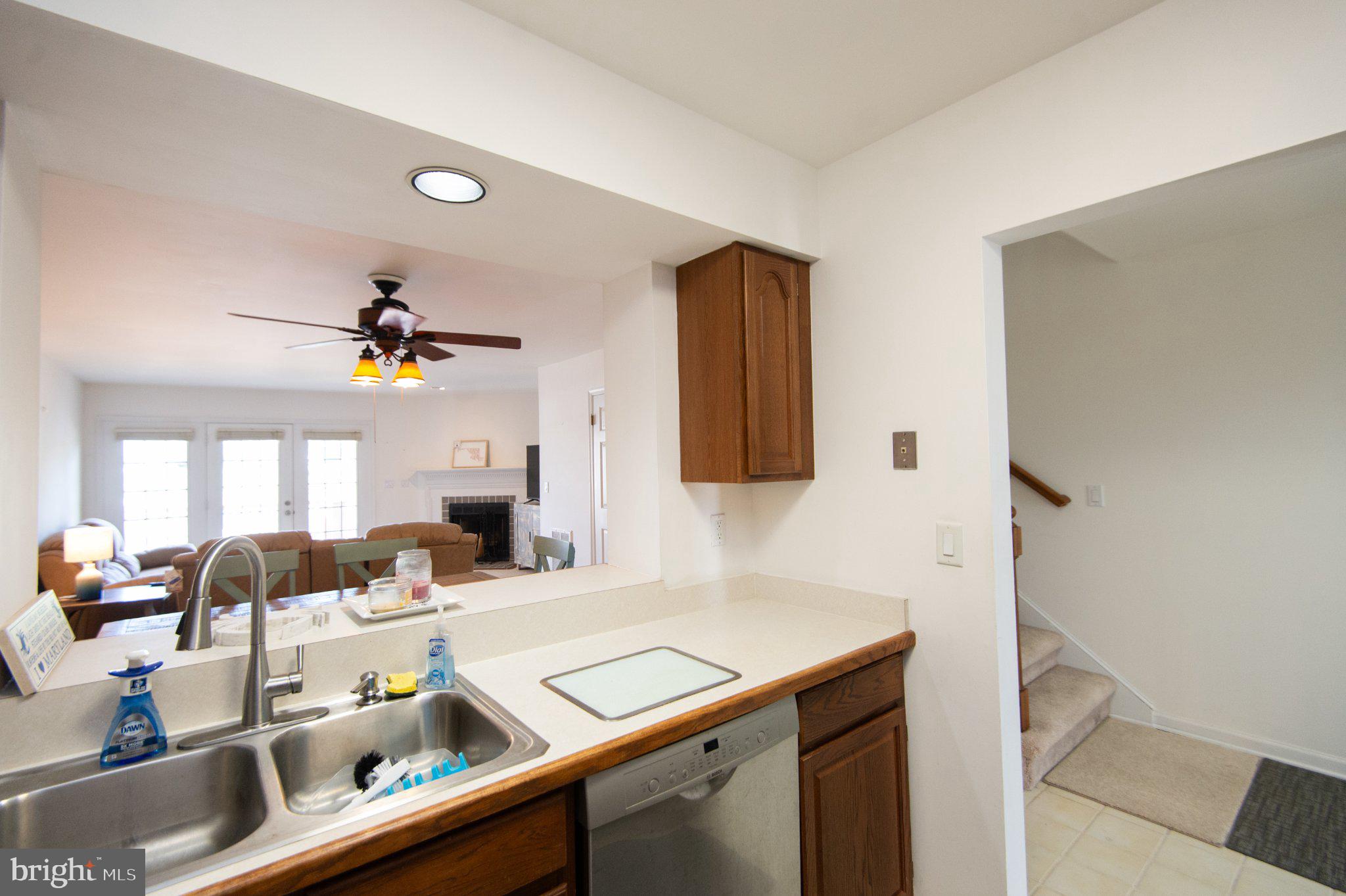 101 Main Street, Unit 119 Secretary, MD 21664 - Photo 8 of 58 Bright and inviting open kitchen space.