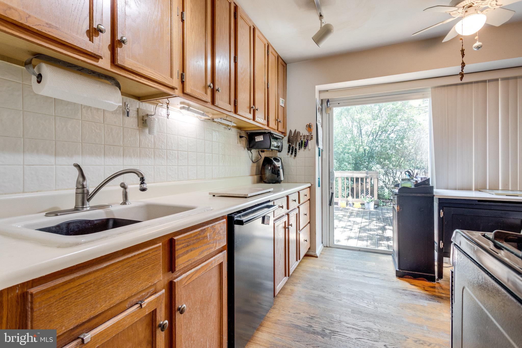 6103 Craft Road Alexandria, VA 22310 - Photo 17 of 44