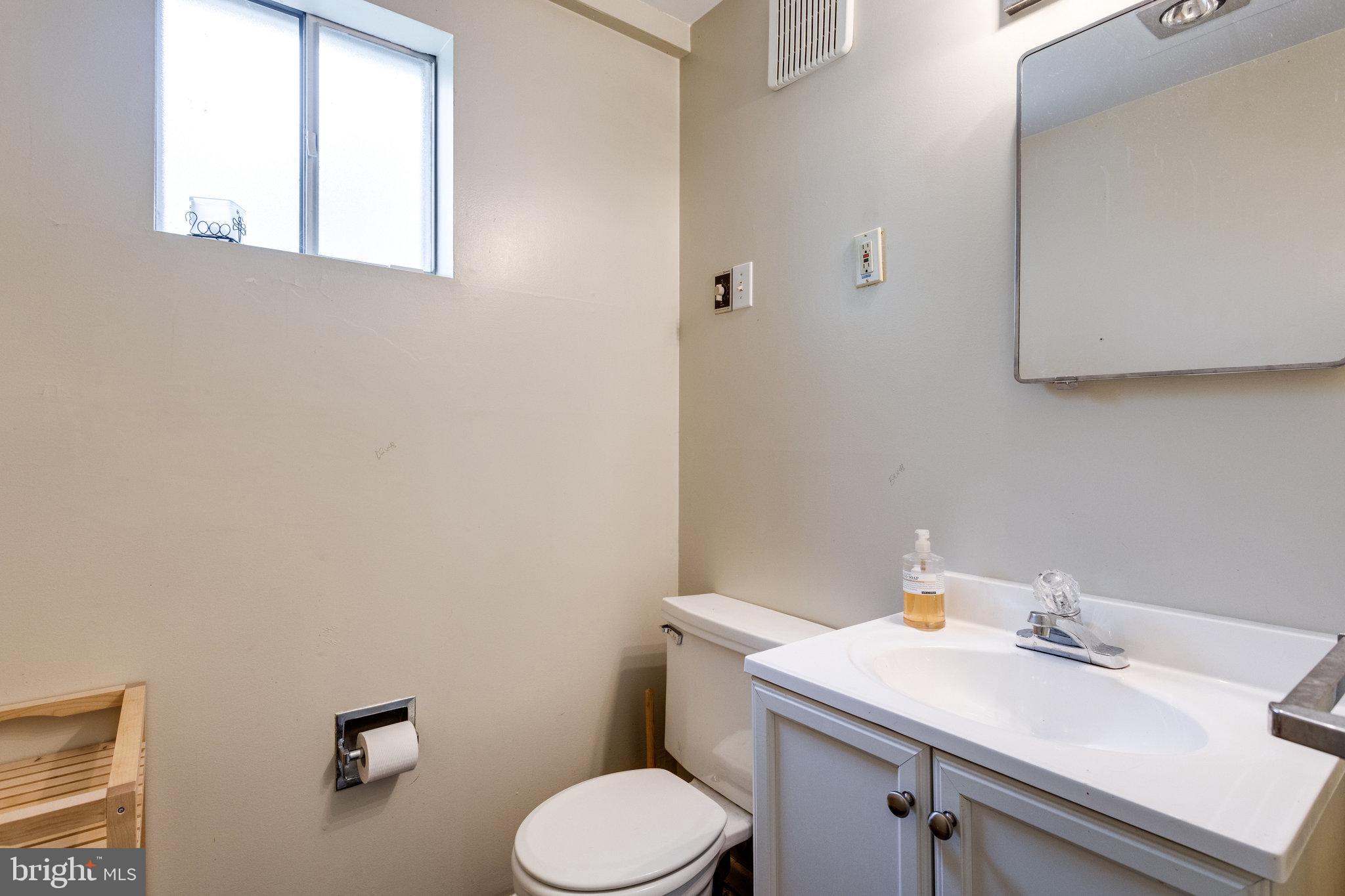 6103 Craft Road Alexandria, VA 22310 - Photo 23 of 44