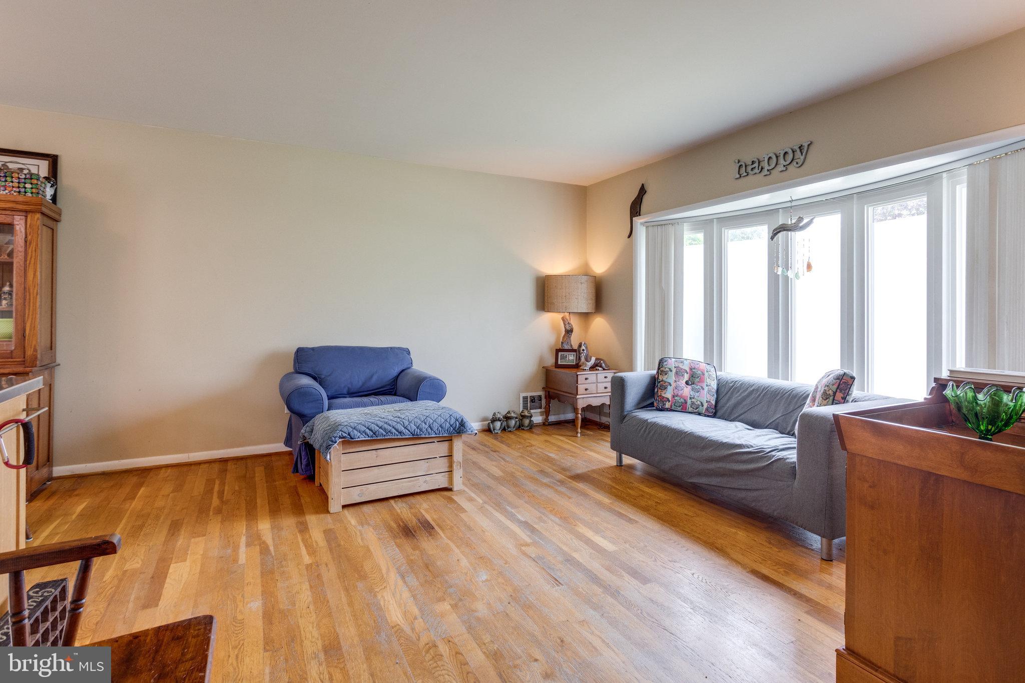 6103 Craft Road Alexandria, VA 22310 - Photo 7 of 44