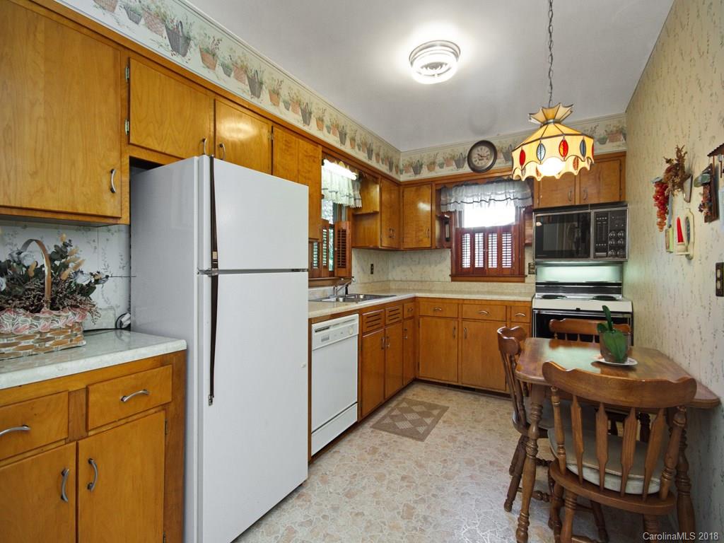 34 Rhoda Street Canton, NC 28716 - Photo 11 of 18 Gallery Image 11