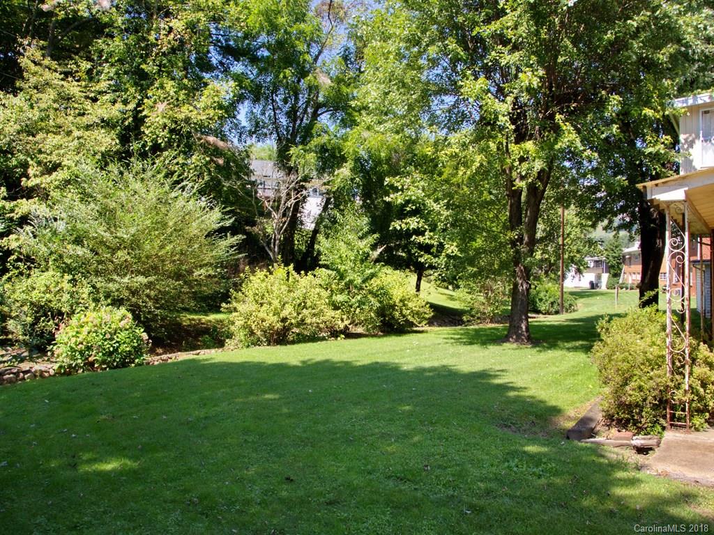 34 Rhoda Street Canton, NC 28716 - Photo 4 of 18 Gallery Image 4