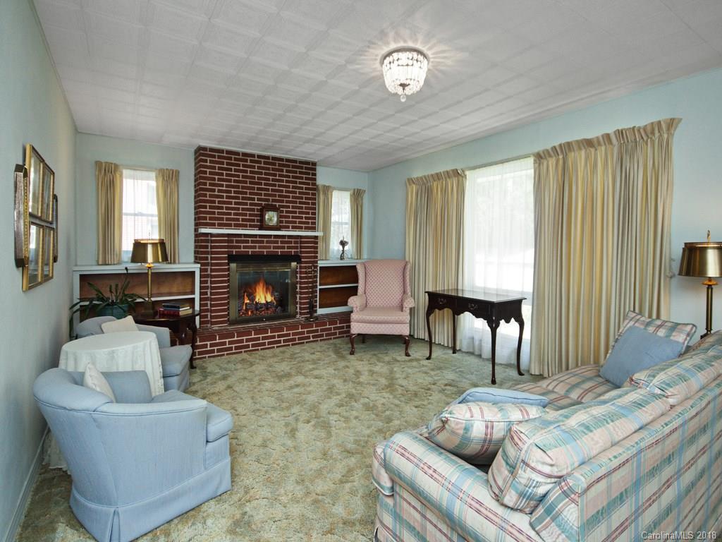 34 Rhoda Street Canton, NC 28716 - Photo 5 of 18 Gallery Image 5