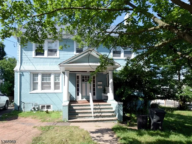 a view of house and outdoor space