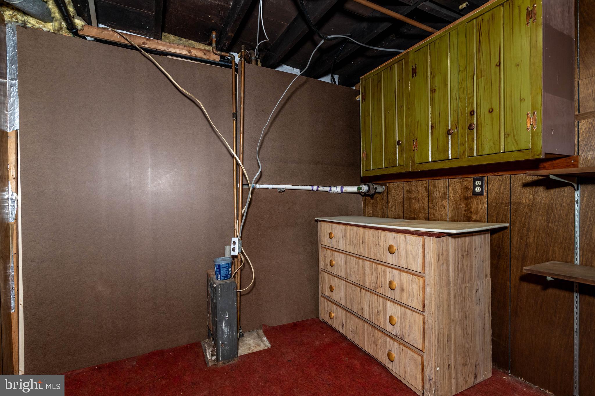 520 Powell Road Mount Holly, NJ 08060 - Photo 40 of 65 a utility room with dryer and washer